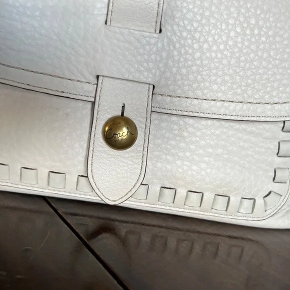 Vintage Coach Legacy Thompson Parchment Satchel Pebbled Leather Wallet Wristlet